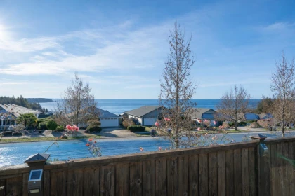 5696 Emily Way, Sechelt, BC, Sechelt — Single Family Residence for sale
