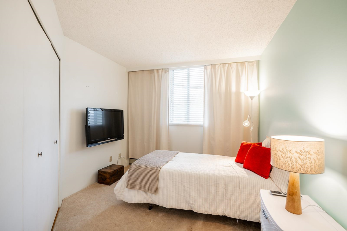 Basement Recreation Room Photo of 305 11881 88 Avenue, Delta, BC