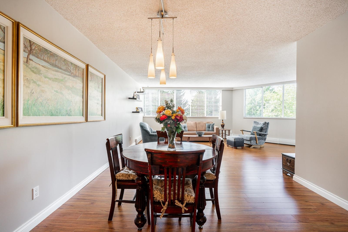 Breakfast Nook Photo of 305 11881 88 Avenue, Delta, BC