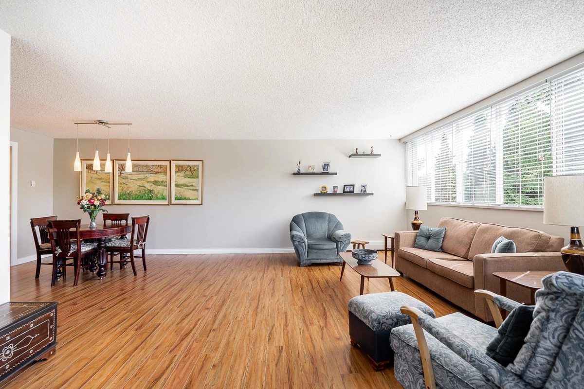Family Room Photo of 305 11881 88 Avenue, Delta, BC
