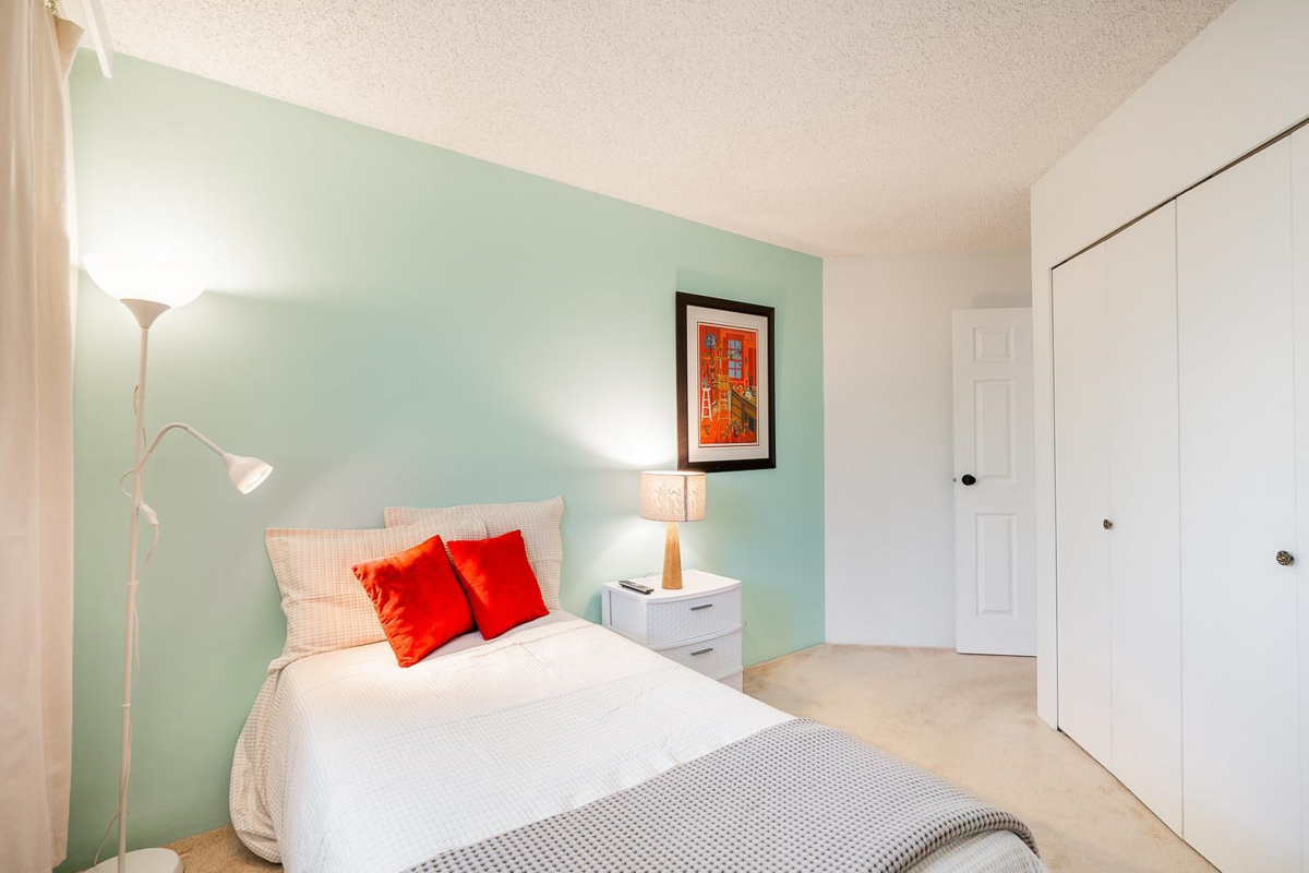 Laundry Room Photo of 305 11881 88 Avenue, Delta, BC