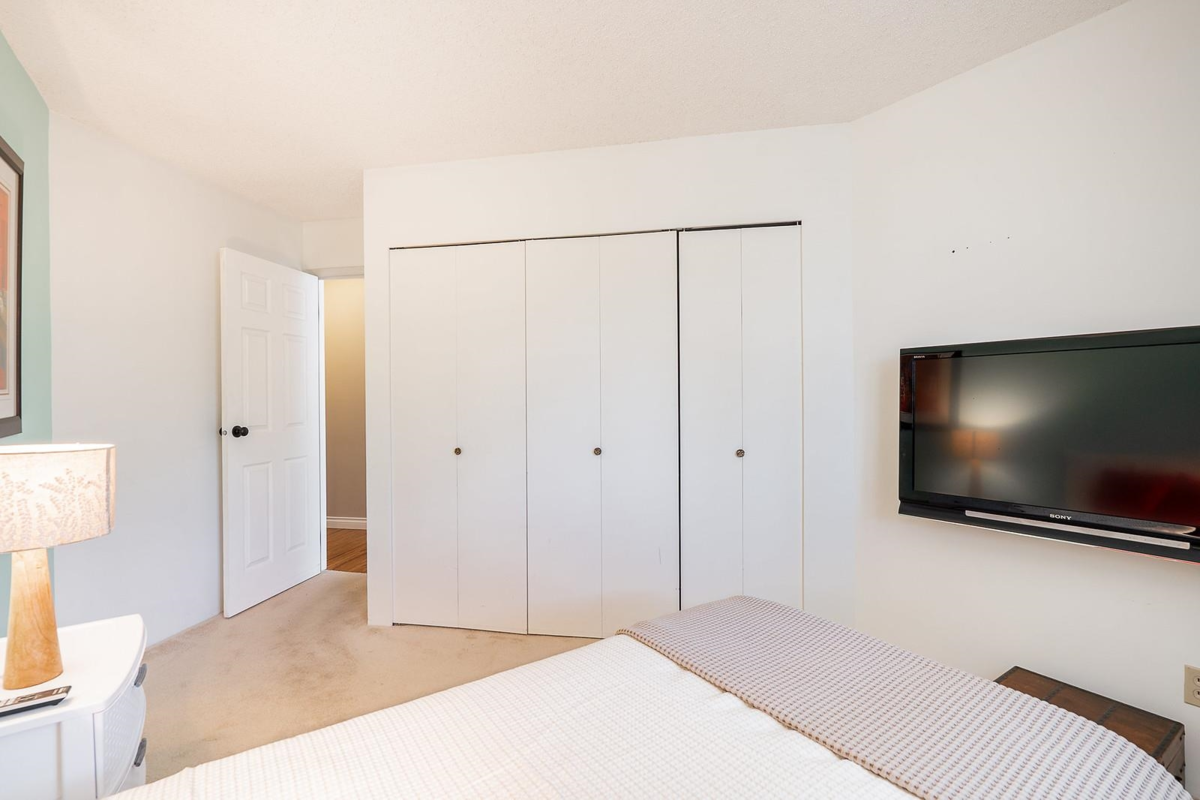 Mudroom Photo of 305 11881 88 Avenue, Delta, BC