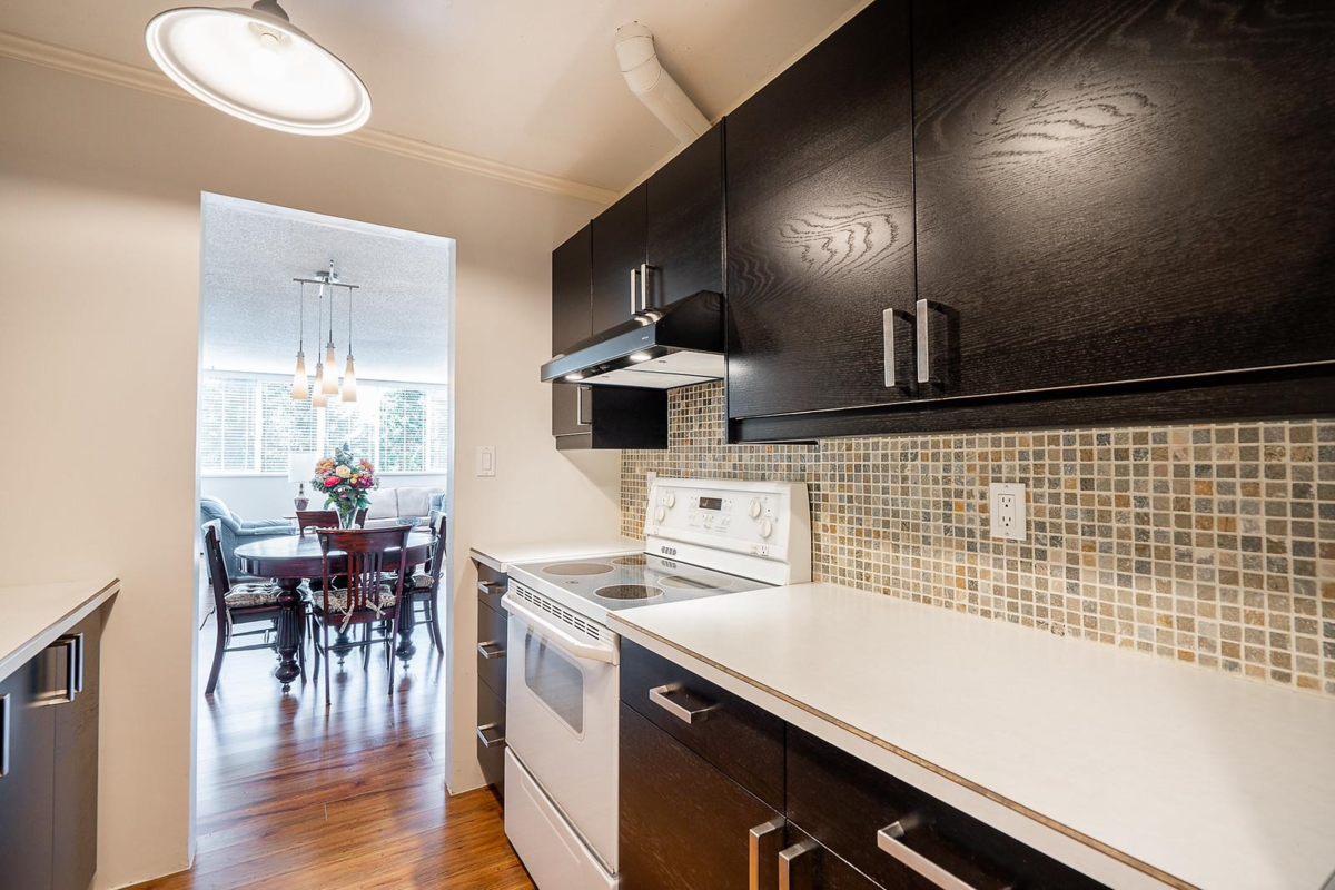 Walk-In Closet Photo of 305 11881 88 Avenue, Delta, BC