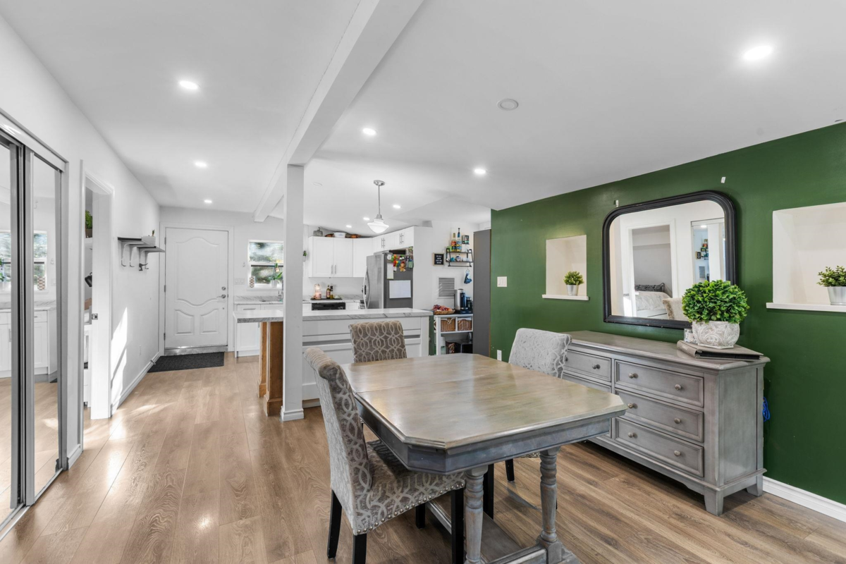 Basement Recreation Room Photo of 12468 Carr Street, Mission, BC