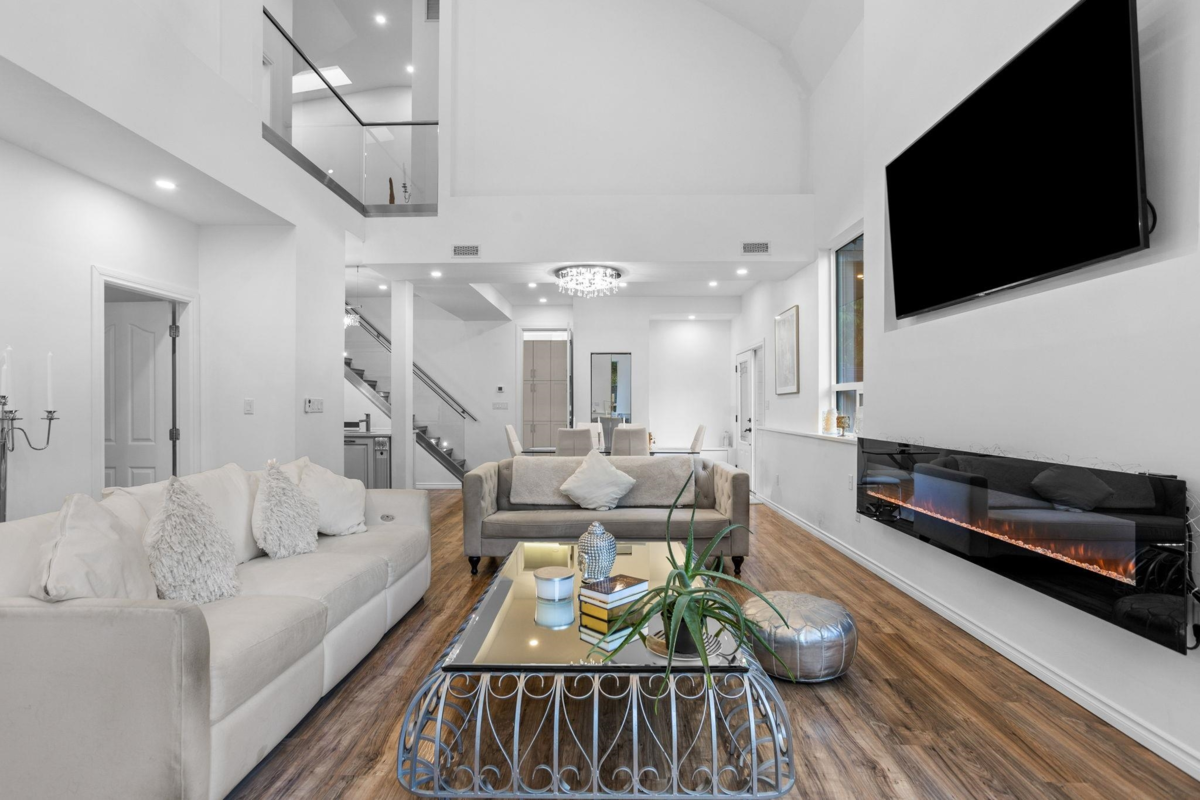 Kitchen Photo of 12468 Carr Street, Mission, BC