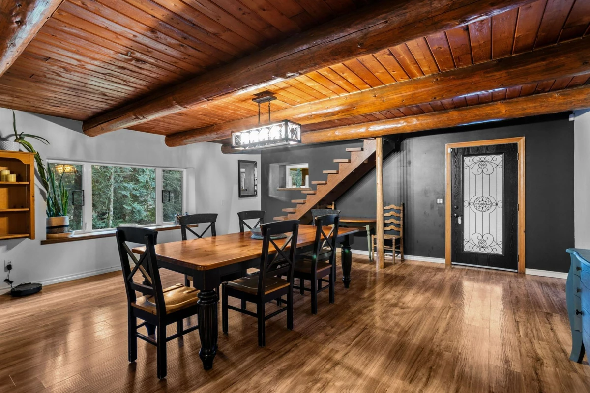 Outdoor Deck Photo of 12468 Carr Street, Mission, BC