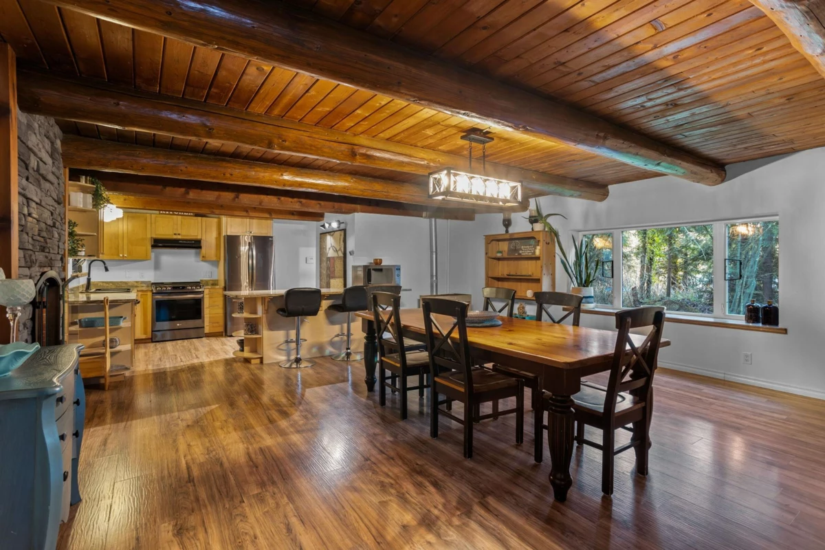 Outdoor Patio Photo of 12468 Carr Street, Mission, BC