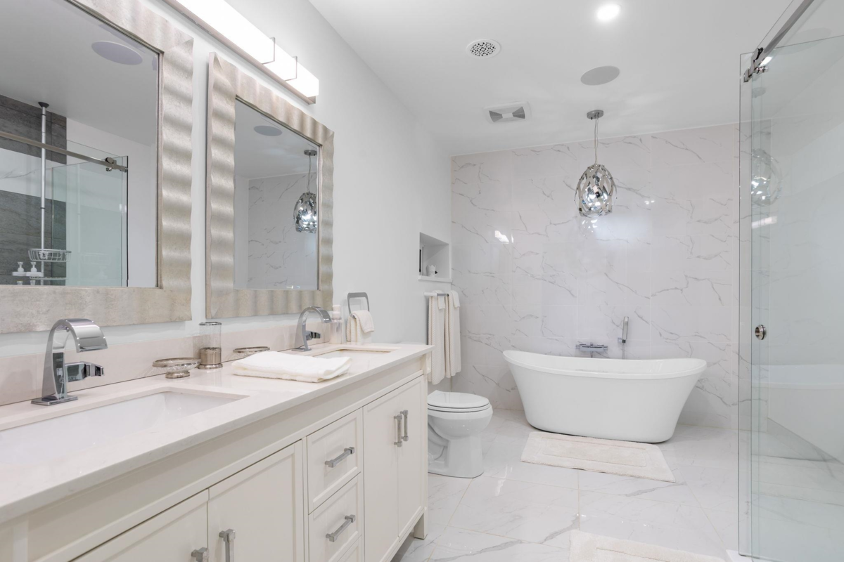 Walk-In Closet Photo of 12468 Carr Street, Mission, BC