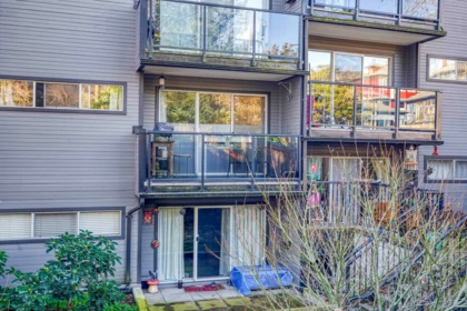 Laundry Room Photo of 211 230 Mowat Street, New Westminster, BC
