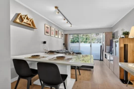 211 230 Mowat Street, New Westminster, BC