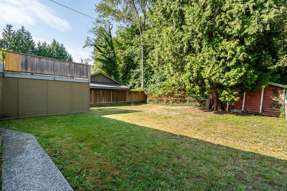 Hot Tub / Spa Photo of 2212 Old Dollarton Road, North Vancouver, BC