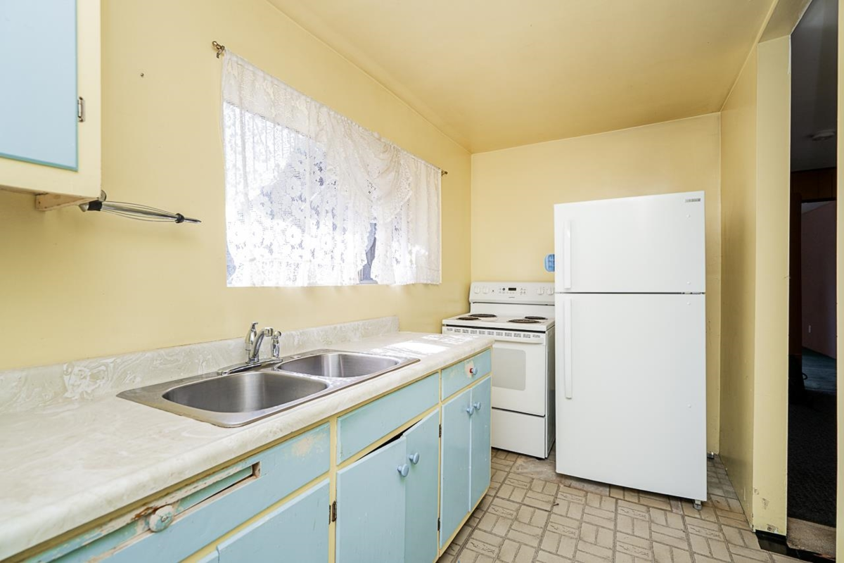 Outdoor Deck Photo of 2212 Old Dollarton Road, North Vancouver, BC