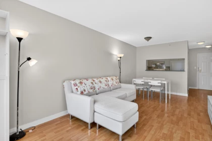 1201 5189 Gaston Street, Vancouver, BC, Vancouver — Apartment/Condo for sale