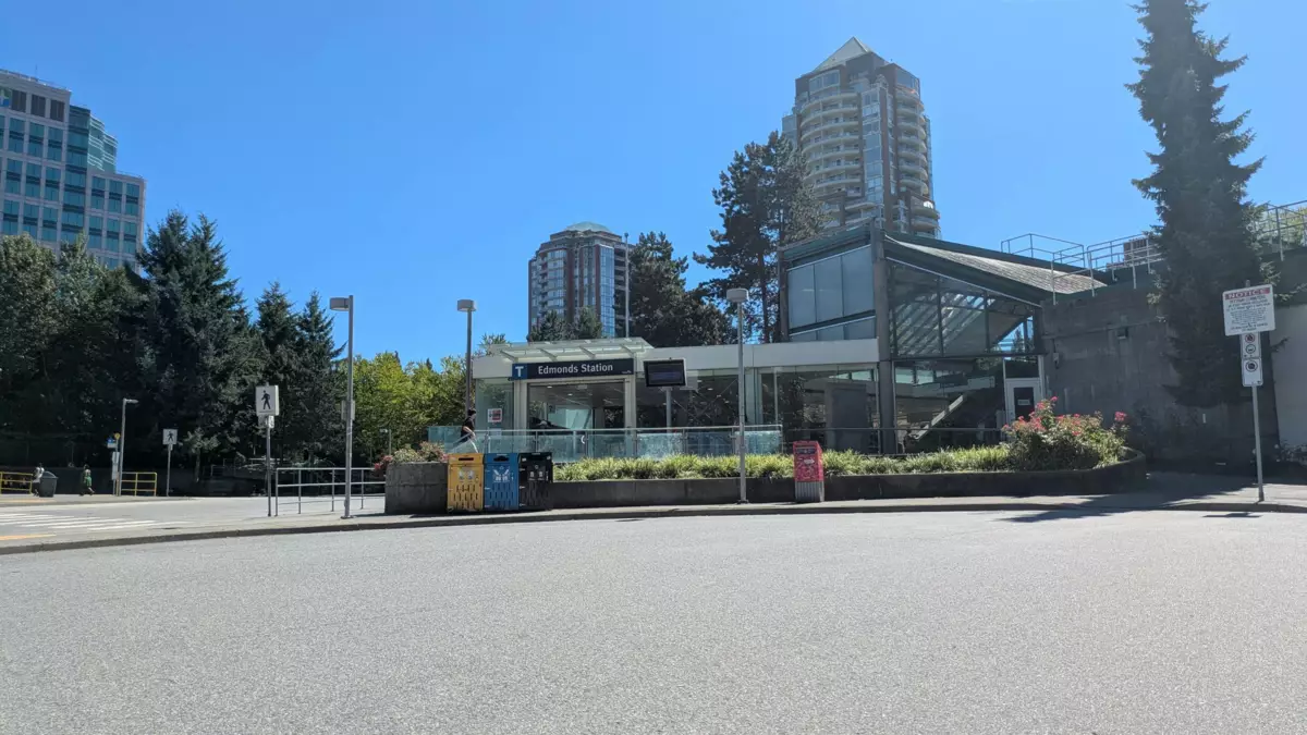 Outdoor Kitchen Photo of 27 6670 Rumble Street, Burnaby, BC