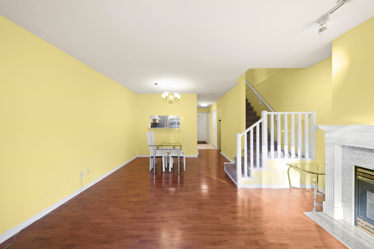 Powder Room Photo of 27 6670 Rumble Street, Burnaby, BC