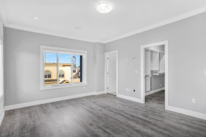 Guest Bathroom Photo of 18407 59a Avenue, Surrey, BC