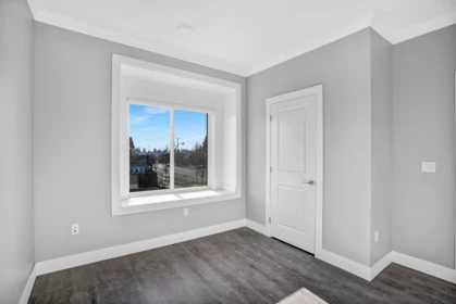 Hallway Photo of 18407 59a Avenue, Surrey, BC