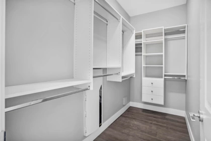 Powder Room Photo of 18407 59a Avenue, Surrey, BC