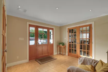 Basement Recreation Room Photo of 1050 Parker Street, White Rock, BC