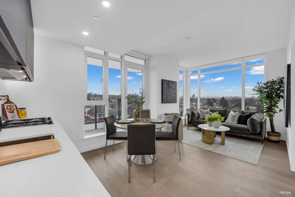 Dining Area Photo of 402 8415 Granville Street, Vancouver, BC