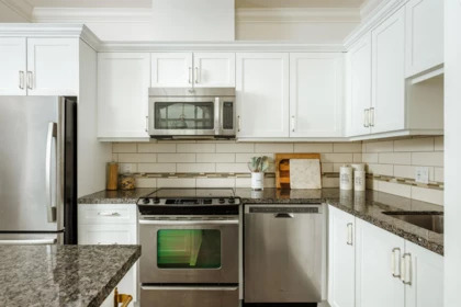 Pantry Photo of 410 11882 226 Street, Maple Ridge, BC