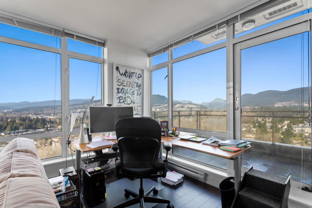 Breakfast Nook Photo of 2603 2789 Shaughnessy Street, Port Coquitlam, BC