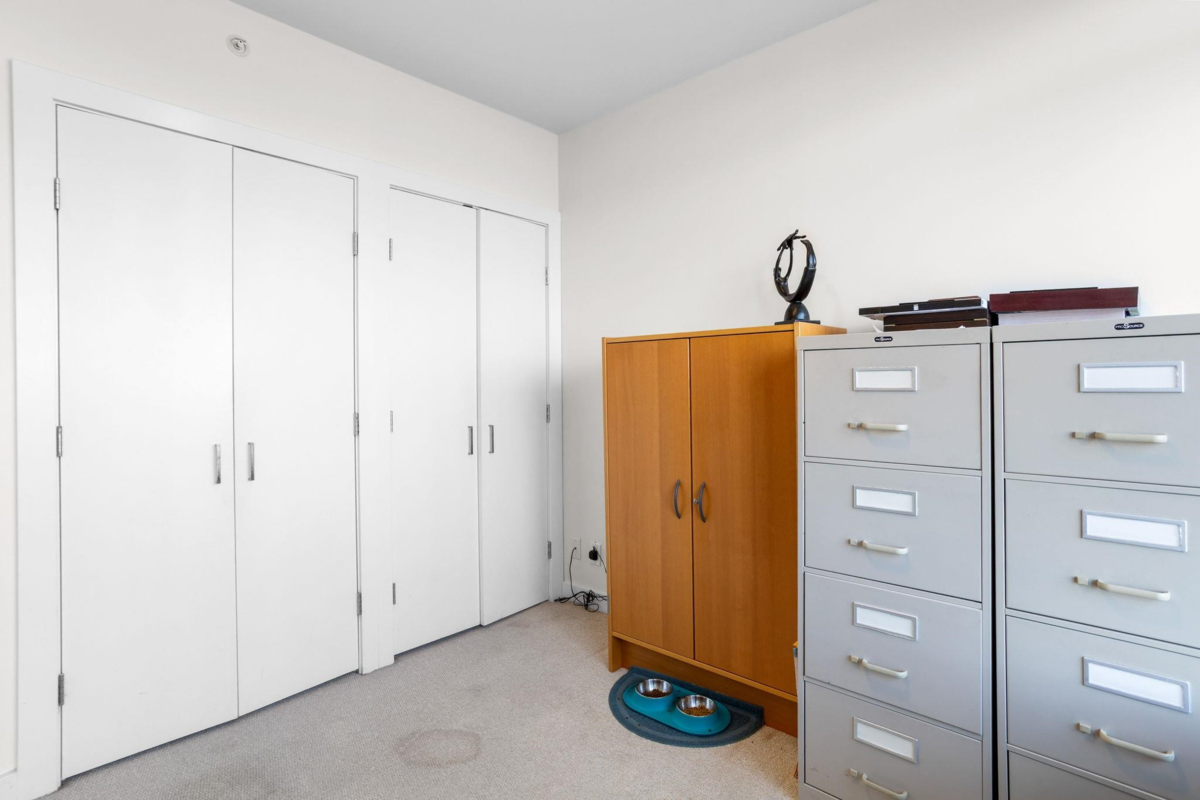 Entry Foyer Photo of 2603 2789 Shaughnessy Street, Port Coquitlam, BC