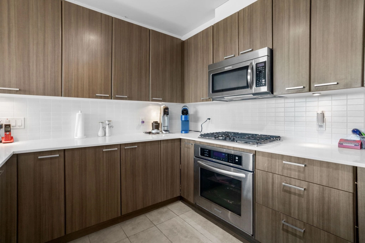 Guest Bathroom Photo of 2603 2789 Shaughnessy Street, Port Coquitlam, BC