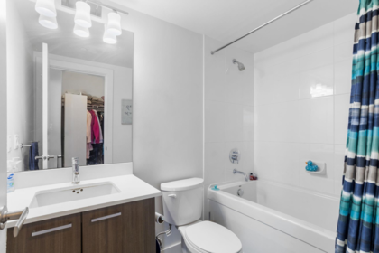Laundry Room Photo of 2603 2789 Shaughnessy Street, Port Coquitlam, BC