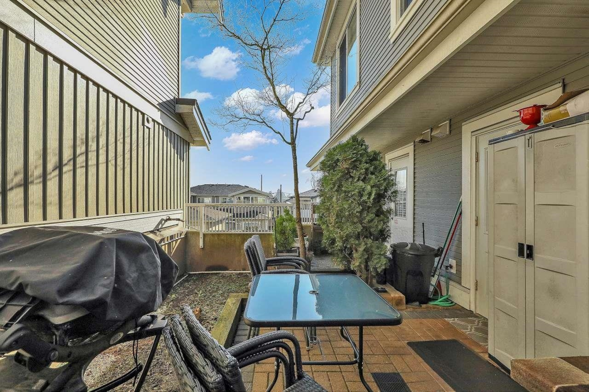 Outdoor Deck Photo of 40 7370 Stride Avenue, Burnaby, BC
