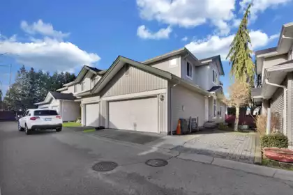 34 6747 137 Street, Surrey, BC, East Newton — 5 bed townhouse for sale