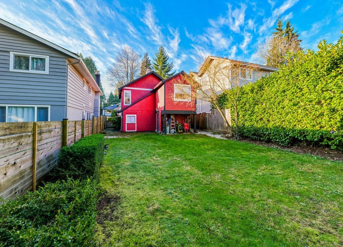 Garden / Landscaping Photo of 3446 Church Street, North Vancouver, BC