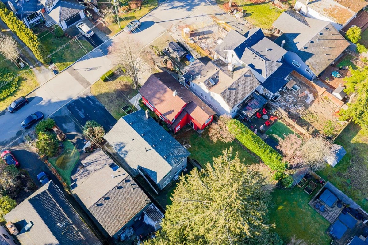 Hot Tub / Spa Photo of 3446 Church Street, North Vancouver, BC