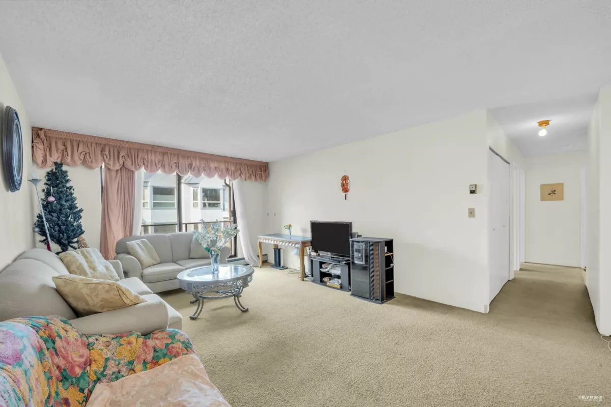 Living Room Photo of 305 8720 Lansdowne Road, Richmond, BC