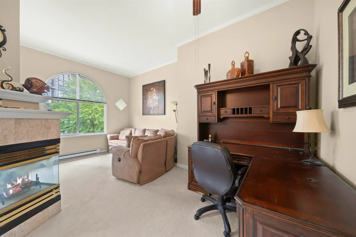 Dining Area Photo of 423 1185 Pacific Street, Coquitlam, BC