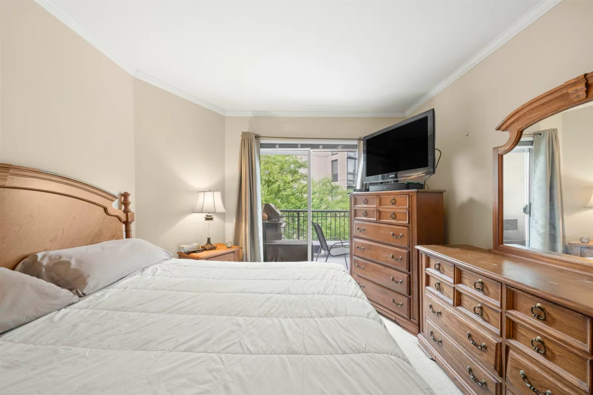 Primary Bathroom Photo of 423 1185 Pacific Street, Coquitlam, BC