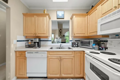 Breakfast Nook Photo of 423 1185 Pacific Street, Coquitlam, BC