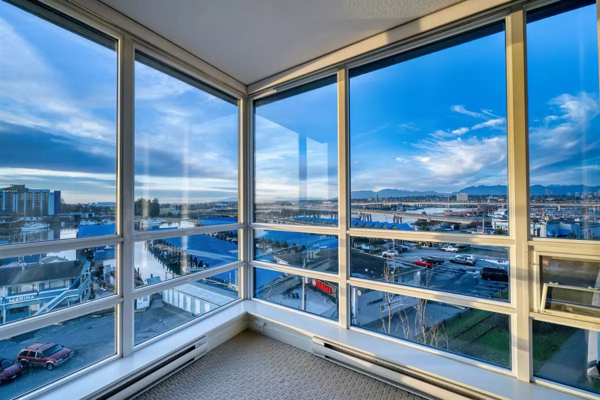 Exterior Rear Photo of 808 3333 Corvette Way, Richmond, BC