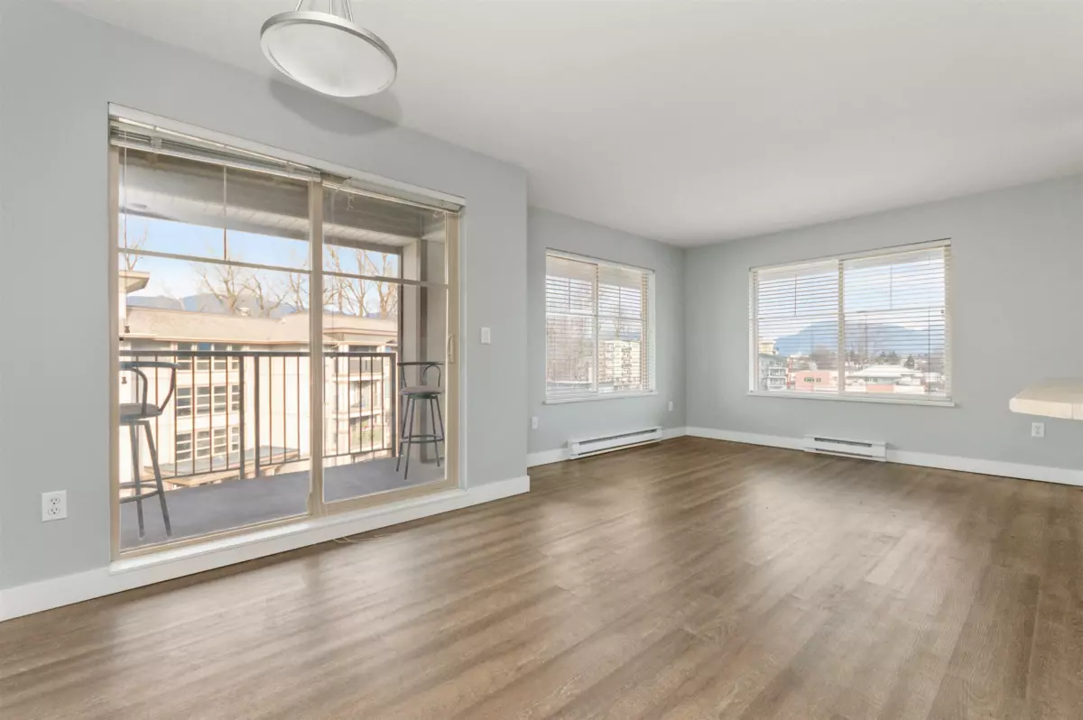 Basement Recreation Room Photo of 402 45561 Yale Road, Chilliwack, BC