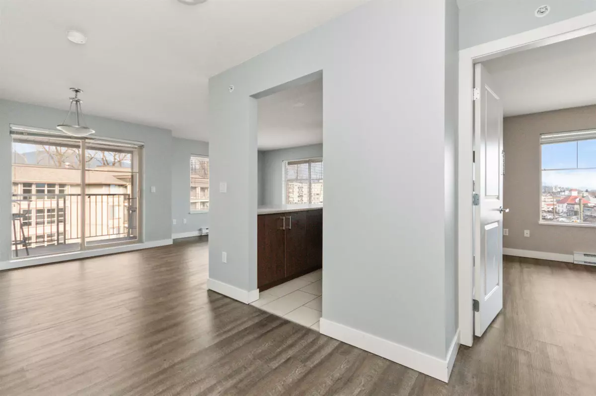 Walk-In Closet Photo of 402 45561 Yale Road, Chilliwack, BC