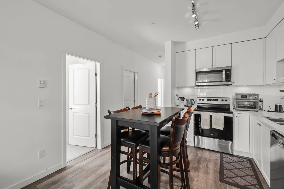 Kitchen Island Photo of 303 13628 81a Avenue, Surrey, BC