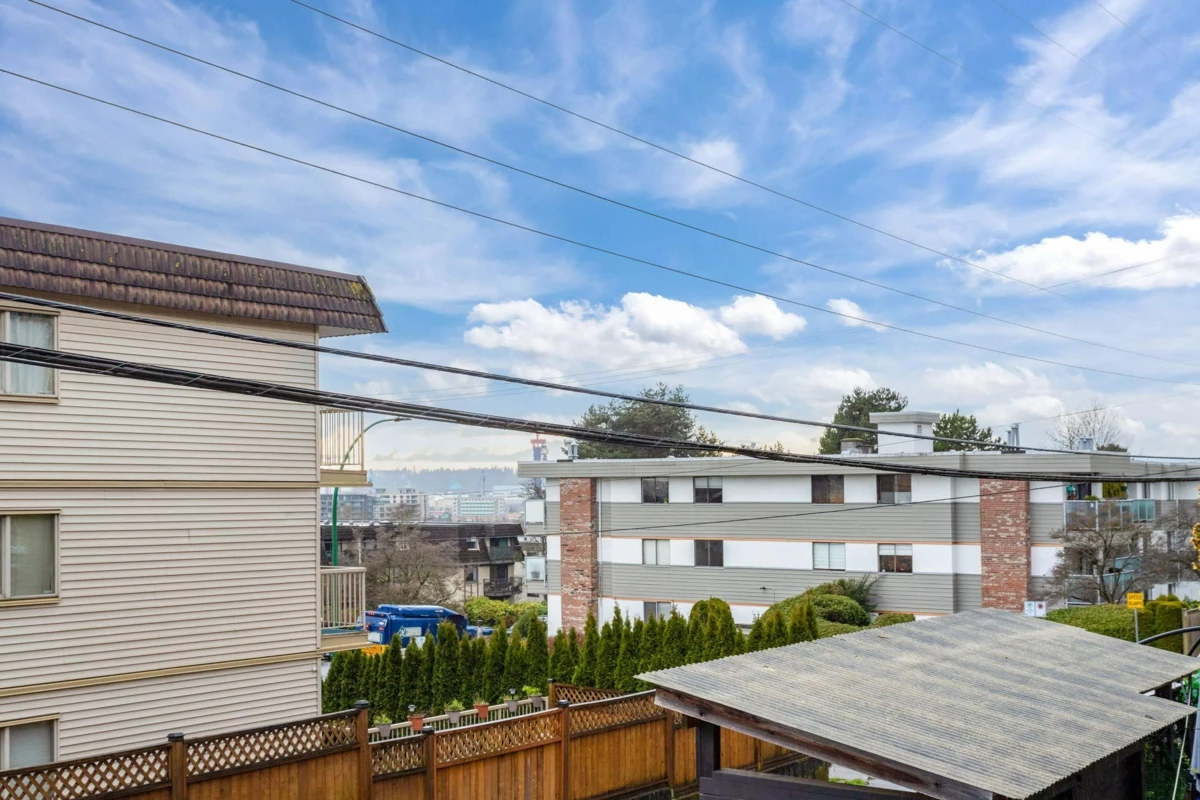 Office / Den Photo of 112 240 Mahon Avenue, North Vancouver, BC