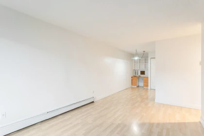 Kitchen Island Photo of 112 240 Mahon Avenue, North Vancouver, BC