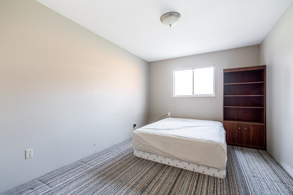 Basement Recreation Room Photo of 14317 89a Avenue, Surrey, BC