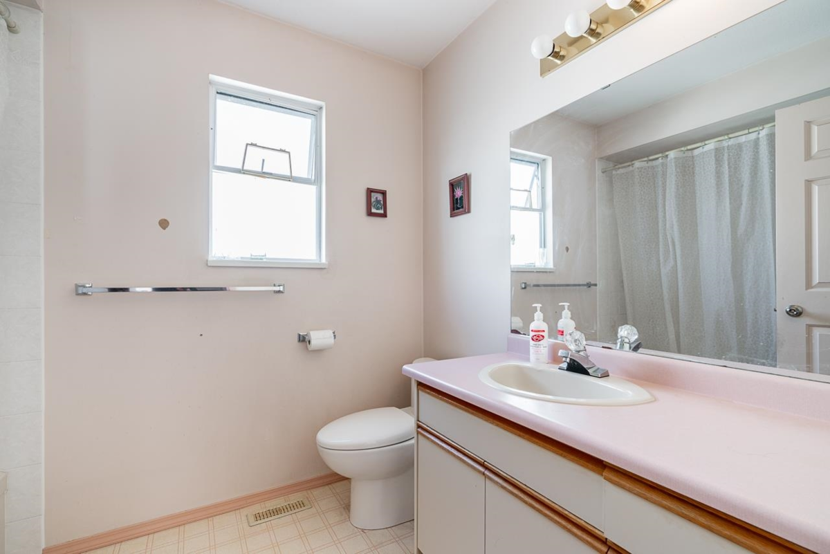 Bedroom 4 Photo of 14317 89a Avenue, Surrey, BC