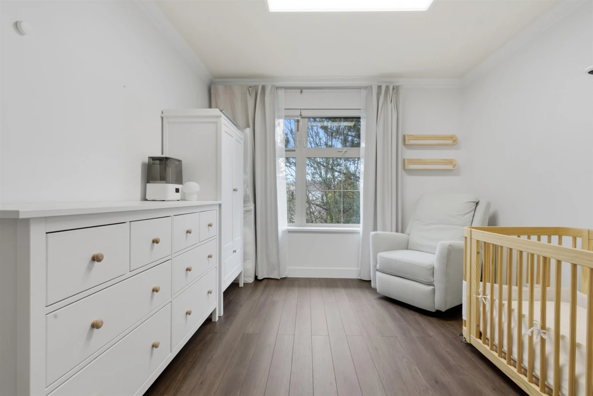 Office / Den Photo of 411 15210 Guildford Drive, Surrey, BC