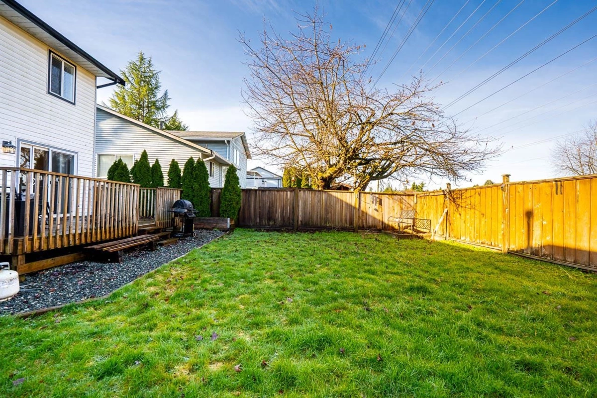 Garden / Landscaping Photo of 21229 95 Avenue, Langley, BC
