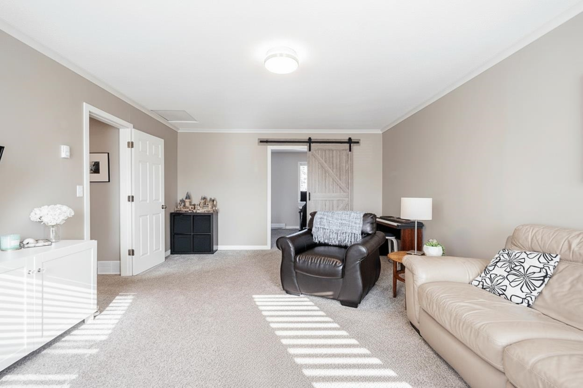 Mudroom Photo of 21229 95 Avenue, Langley, BC