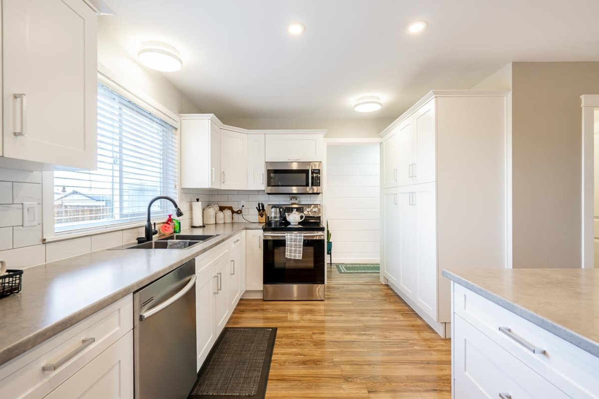 Primary Bathroom Photo of 21229 95 Avenue, Langley, BC