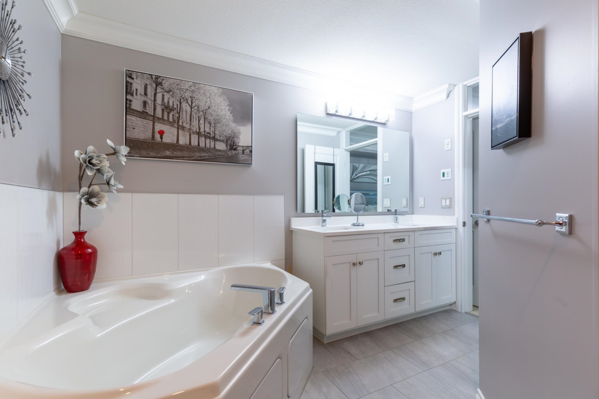 Entry Foyer Photo of 316 32729 Garibaldi Drive, Abbotsford, BC